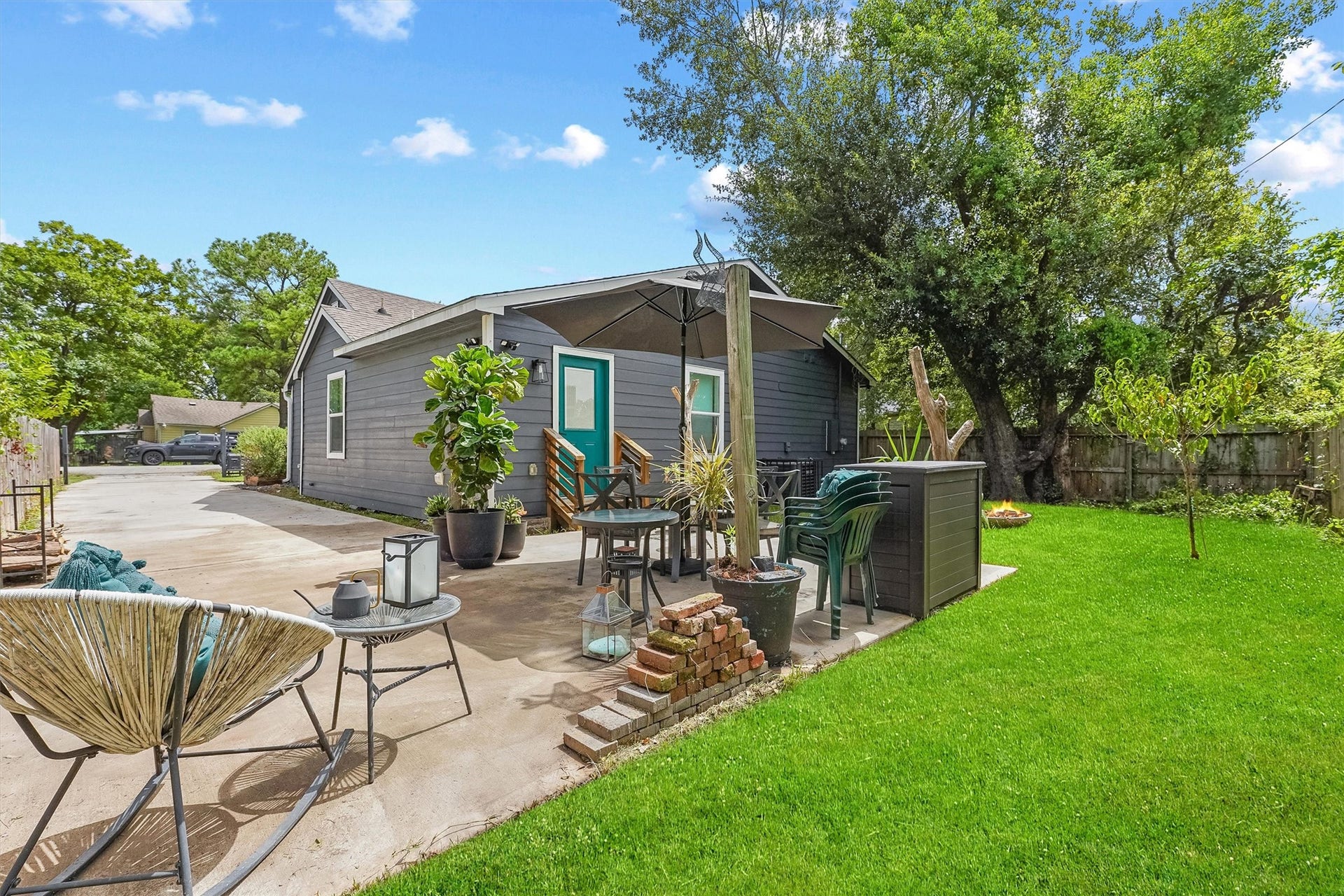 3450 Noah Street, Houston, TX 77021 3450 Noah Street, Houston, TX 77021