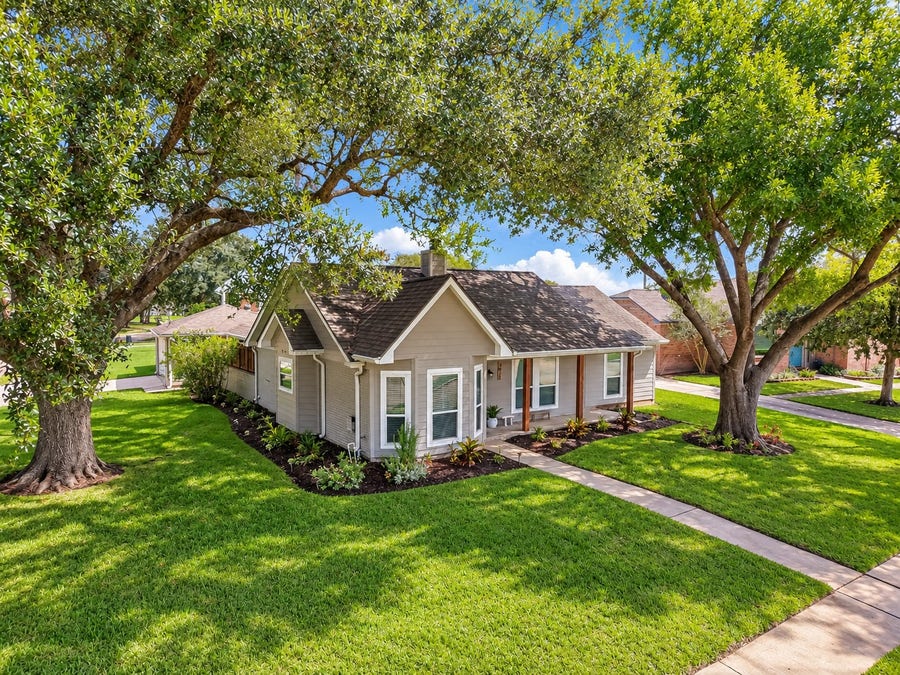 Property photo for 1411 Bittersweet Court, Richmond, TX