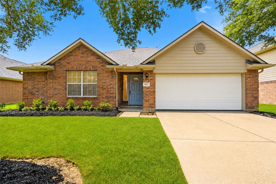 Property photo for 4112 Merlet Drive, Pearland, TX