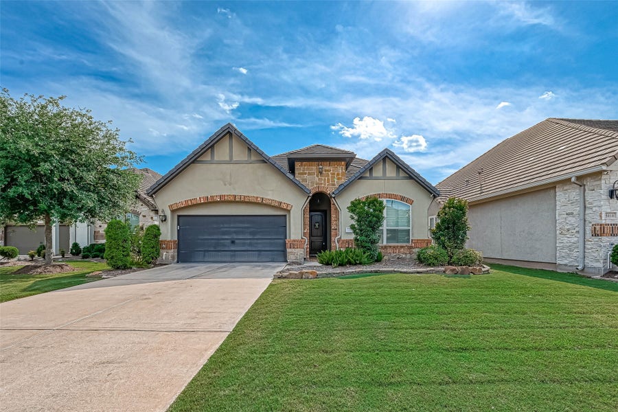 Property photo for 5014 Fairford Drive, Sugar Land, TX