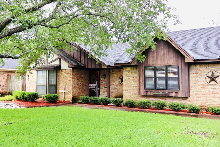 Property photo for 1108 Easy St Street, Rosenberg, TX