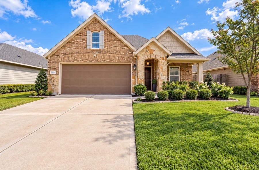 Property photo for 21514 Autumn Summit Street, Katy, TX