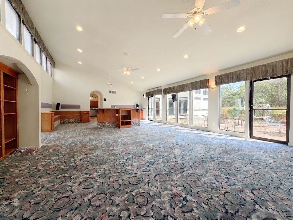 7110 W Mockingbird Lane, Pearland, TX 77584 7110 W Mockingbird Lane, Pearland, TX 77584