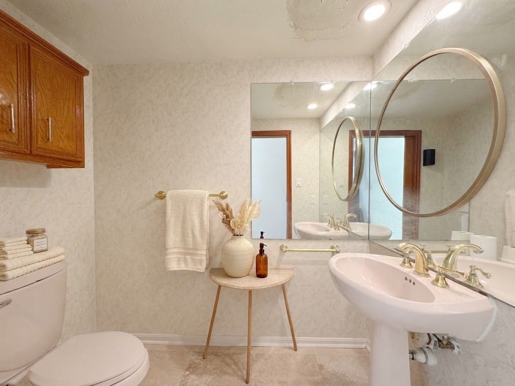 7110 W Mockingbird Lane, Pearland, TX 77584 7110 W Mockingbird Lane, Pearland, TX 77584