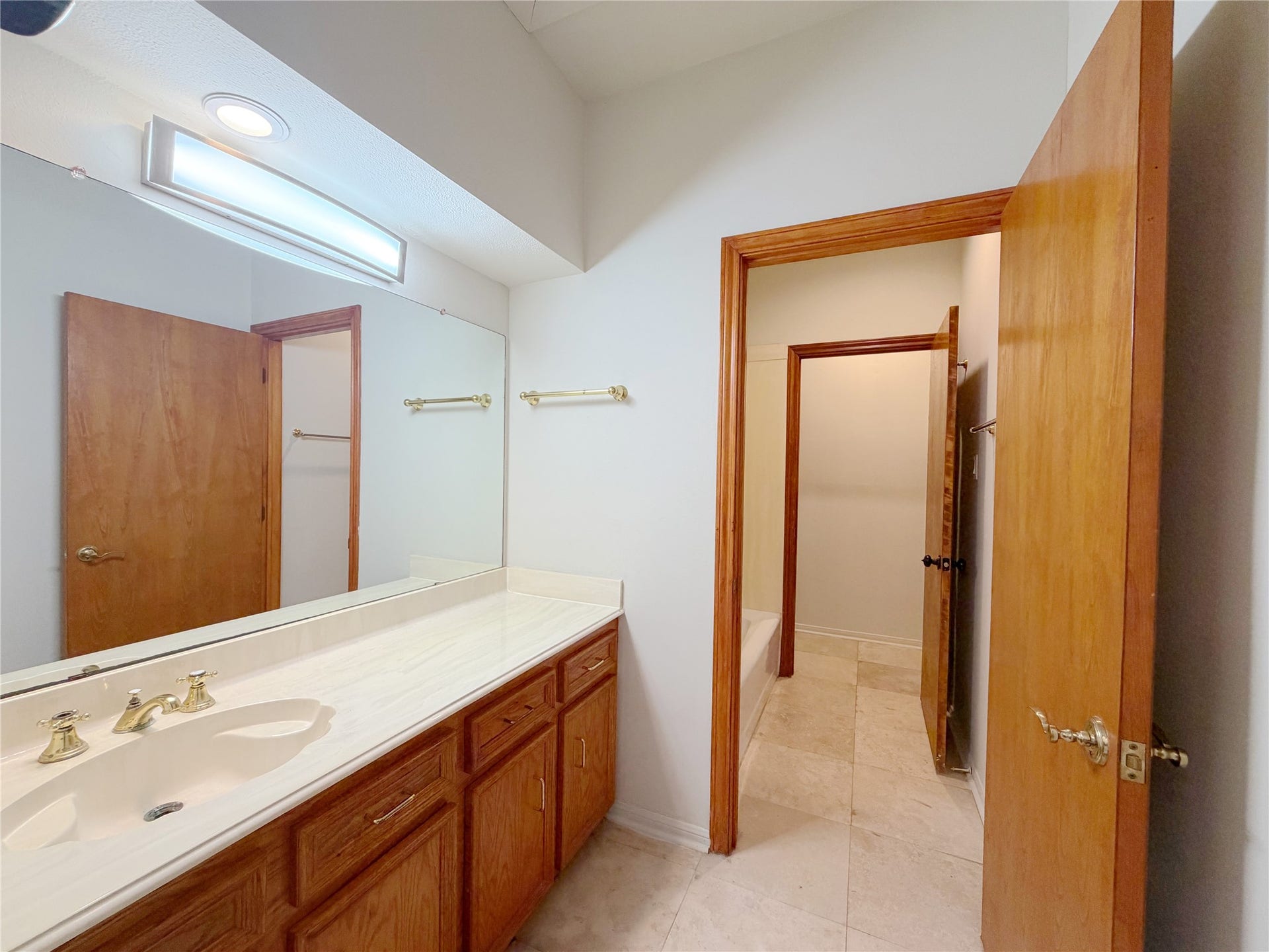 7110 W Mockingbird Lane, Pearland, TX 77584 7110 W Mockingbird Lane, Pearland, TX 77584