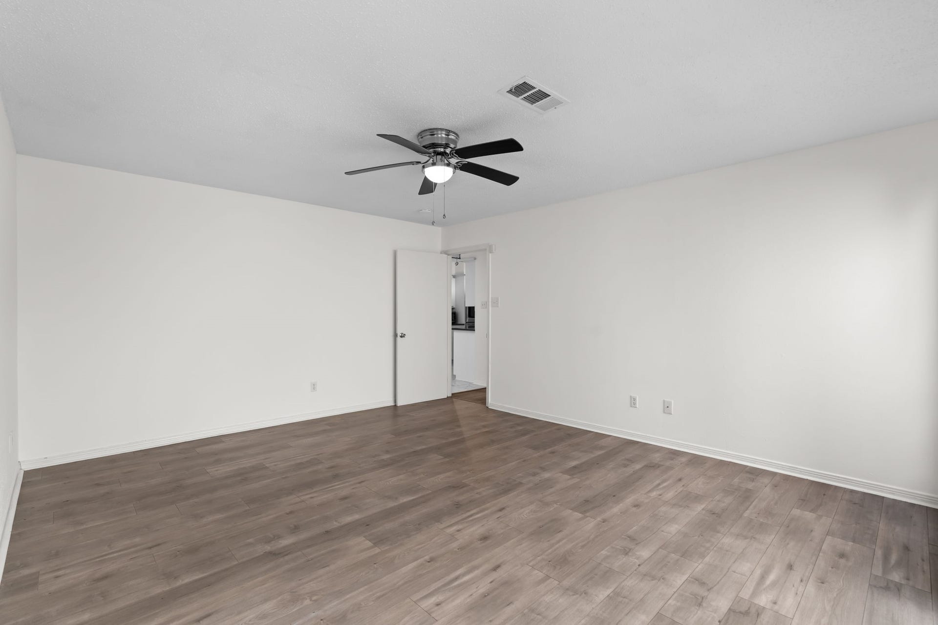 3 Waters Edge Street, Montgomery, TX 77356 3 Waters Edge Street, Montgomery, TX 77356