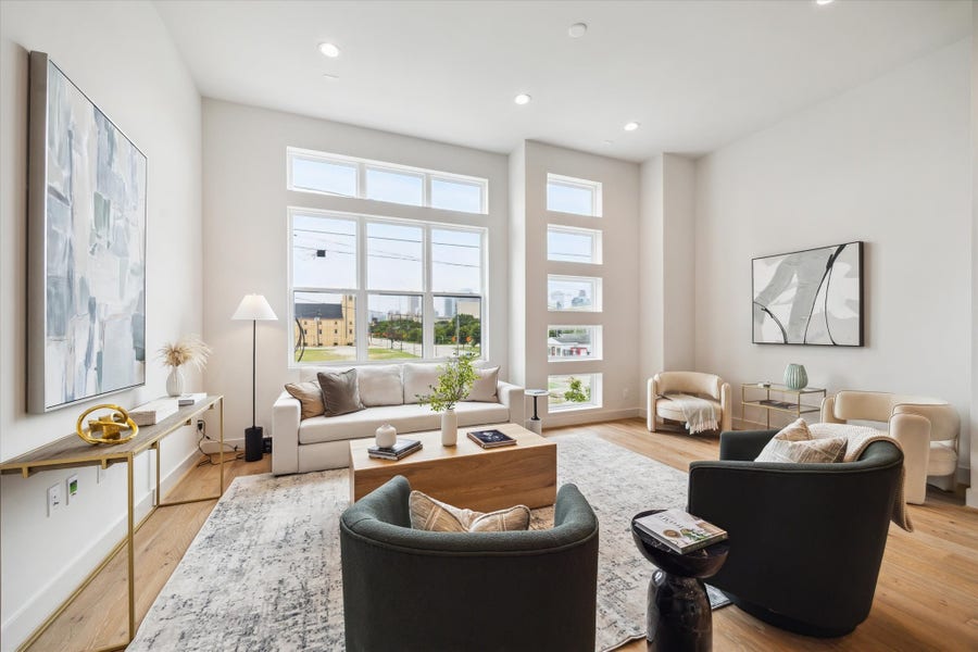 Property photo for 2121 Emancipation Avenue, Houston, TX