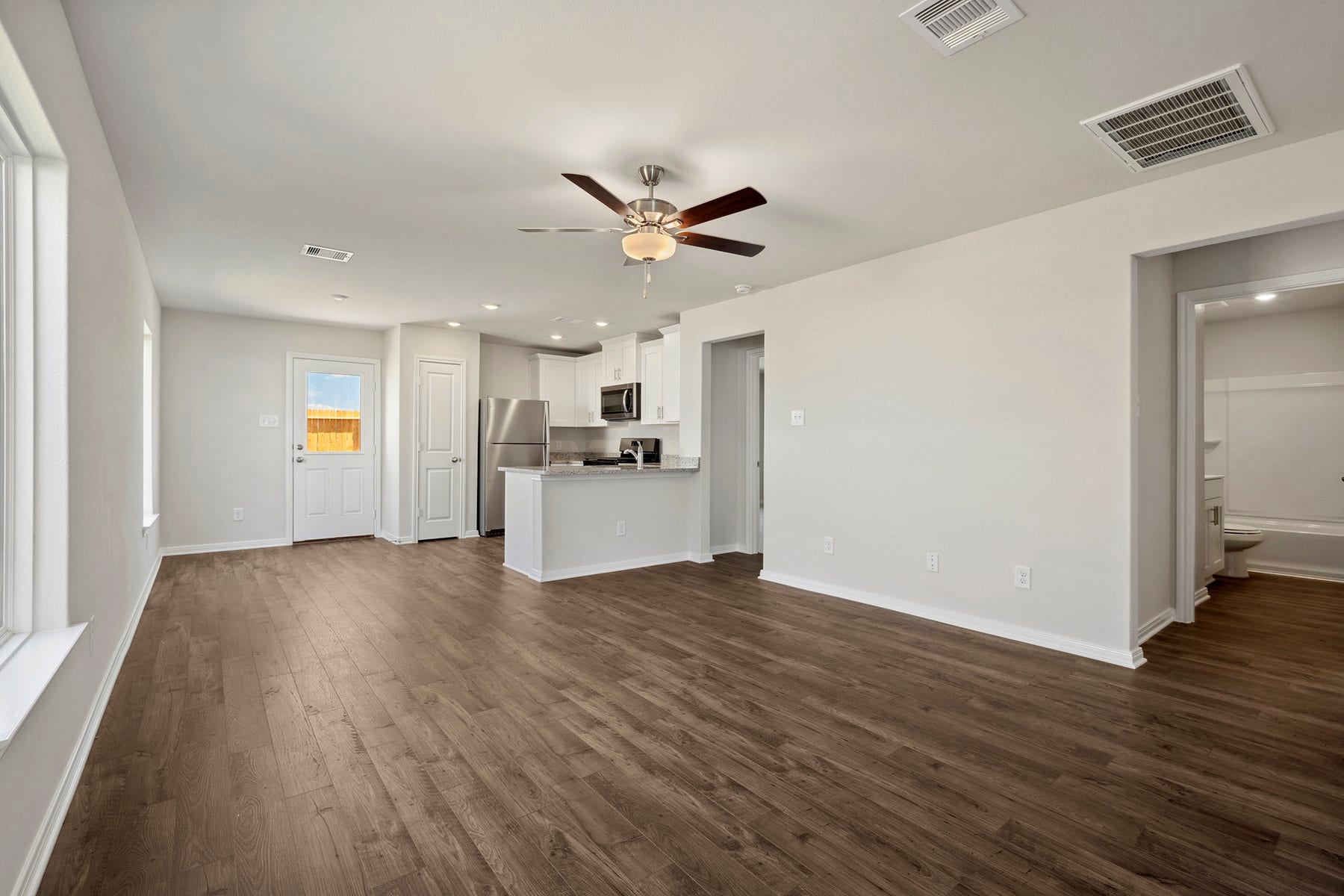 10430 Red Cardinal Drive, Cleveland, TX 77328 10430 Red Cardinal Drive, Cleveland, TX 77328