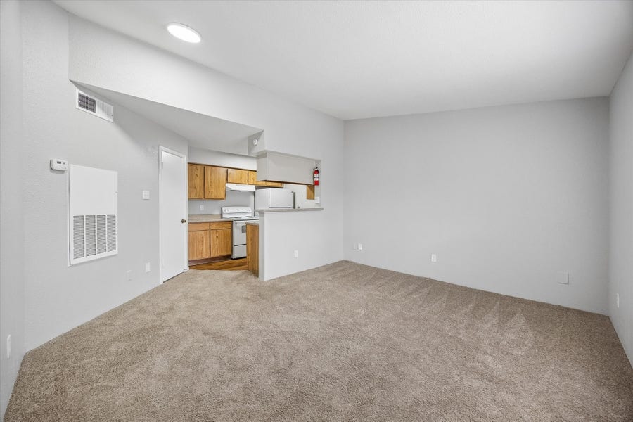 Property photo for 1660 W T C Jester Boulevard, #1012, Houston, TX