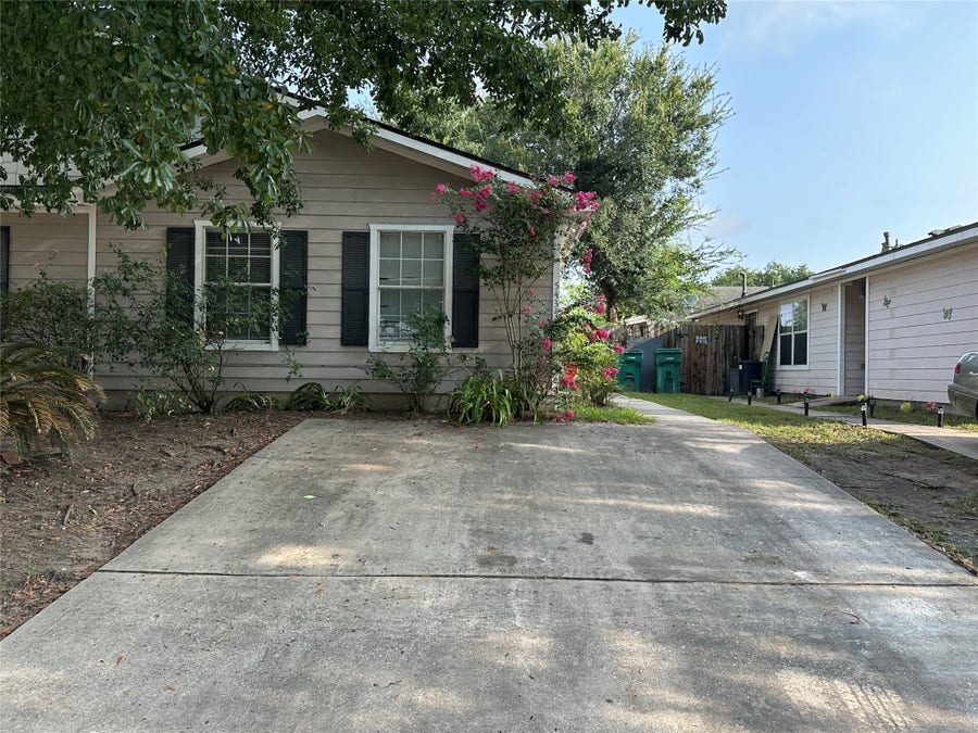 Property photo for 5434 Cherie Crest Court, Houston, TX