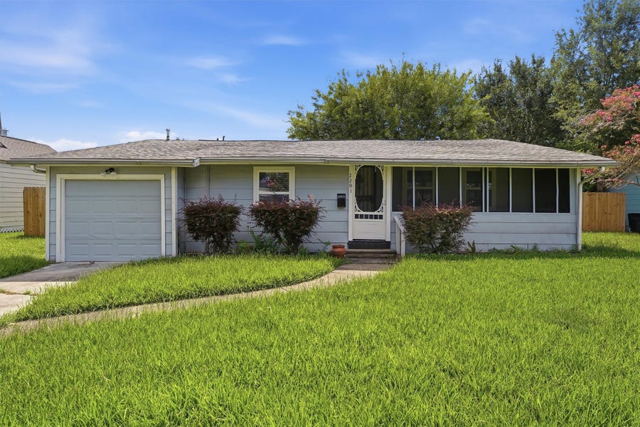 Property photo for 2281 Des Jardines Street, Houston, TX