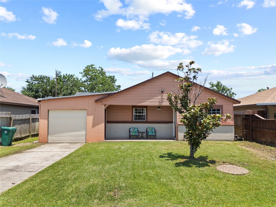 Property photo for 509 Arno Street, Pasadena, TX