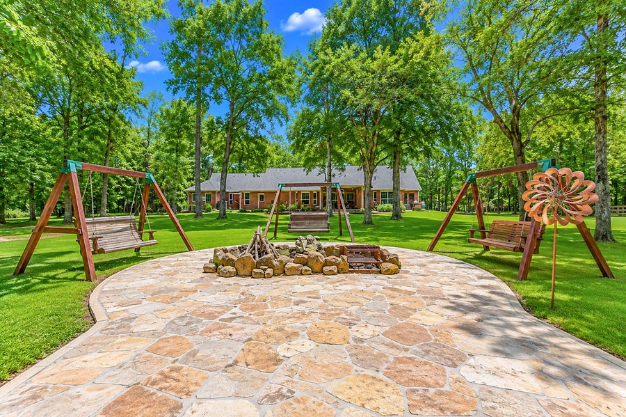 Property photo for 16812 Mustang Trail Drive, Magnolia, TX