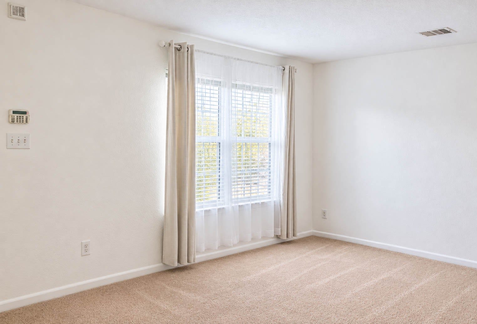 7335 Liberty Ridge Lane, Houston, TX 77049 7335 Liberty Ridge Lane, Houston, TX 77049