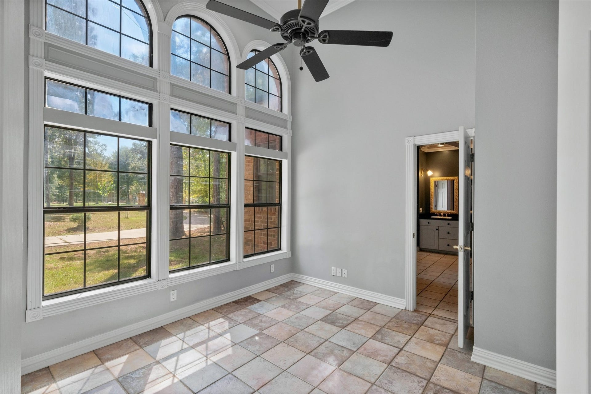 10331 Happy Trail, Conroe, TX 77384