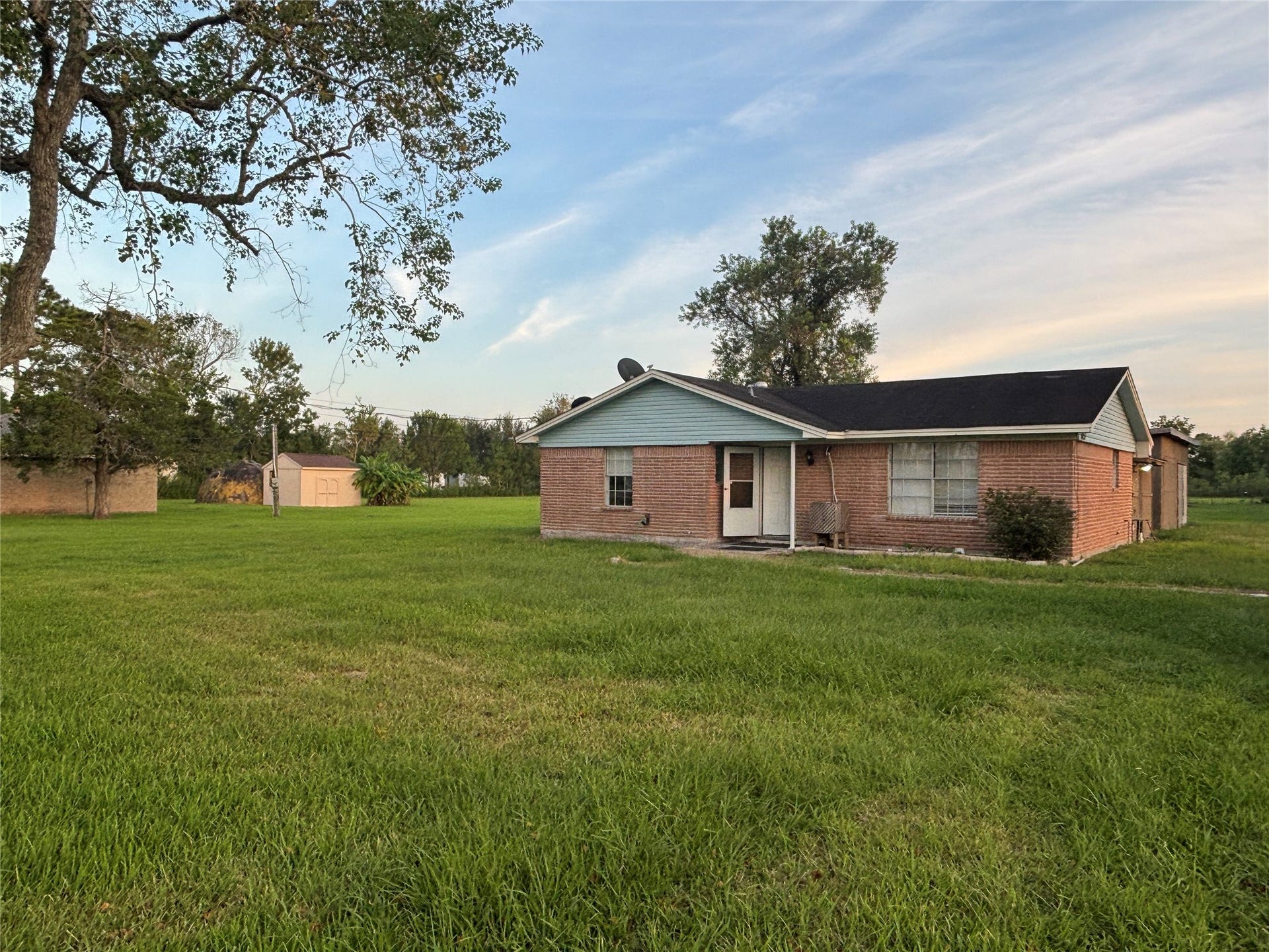 11831 Fm 1764 Road, Santa Fe, TX 77510 11831 Fm 1764 Road, Santa Fe, TX 77510