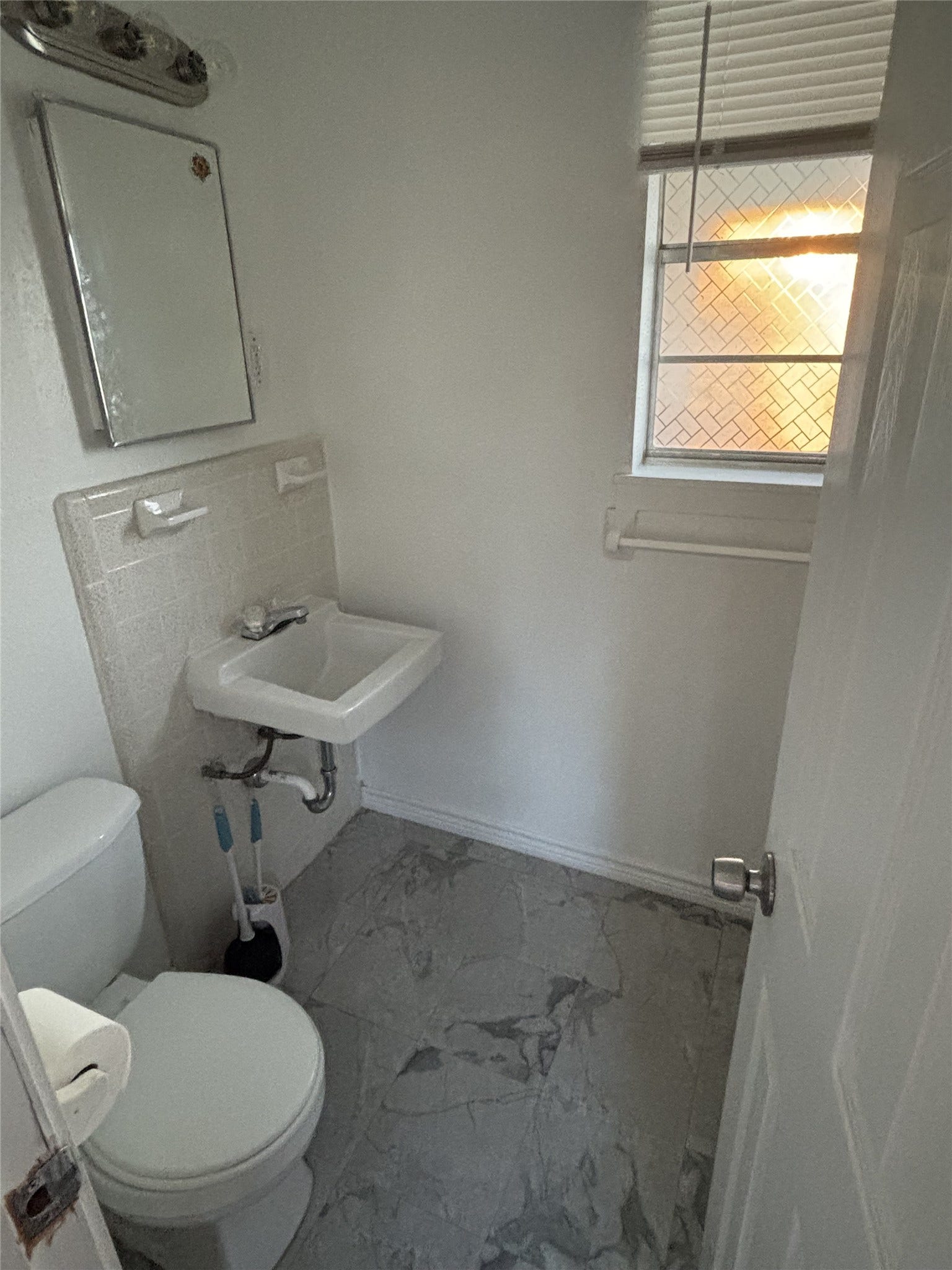 11831 Fm 1764 Road, Santa Fe, TX 77510 Half bath in bedroom2