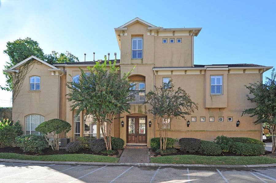 Property photo for 6215 Sutherland Square, Houston, TX