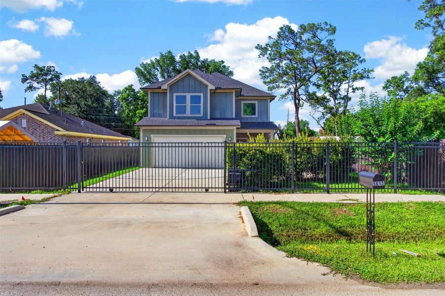 Property photo for 5613 Annunciation Street, Houston, TX