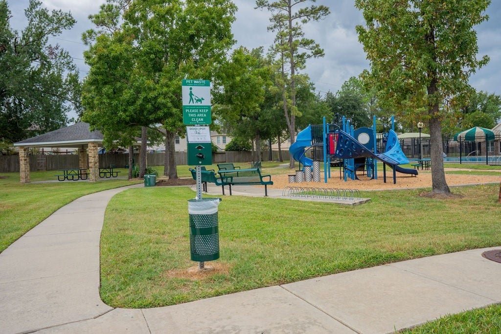 3011 E Legends Bend Drive, Spring, TX 77386 3011 E Legends Bend Drive, Spring, TX 77386