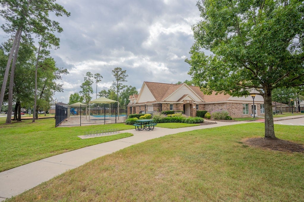 3011 E Legends Bend Drive, Spring, TX 77386 3011 E Legends Bend Drive, Spring, TX 77386