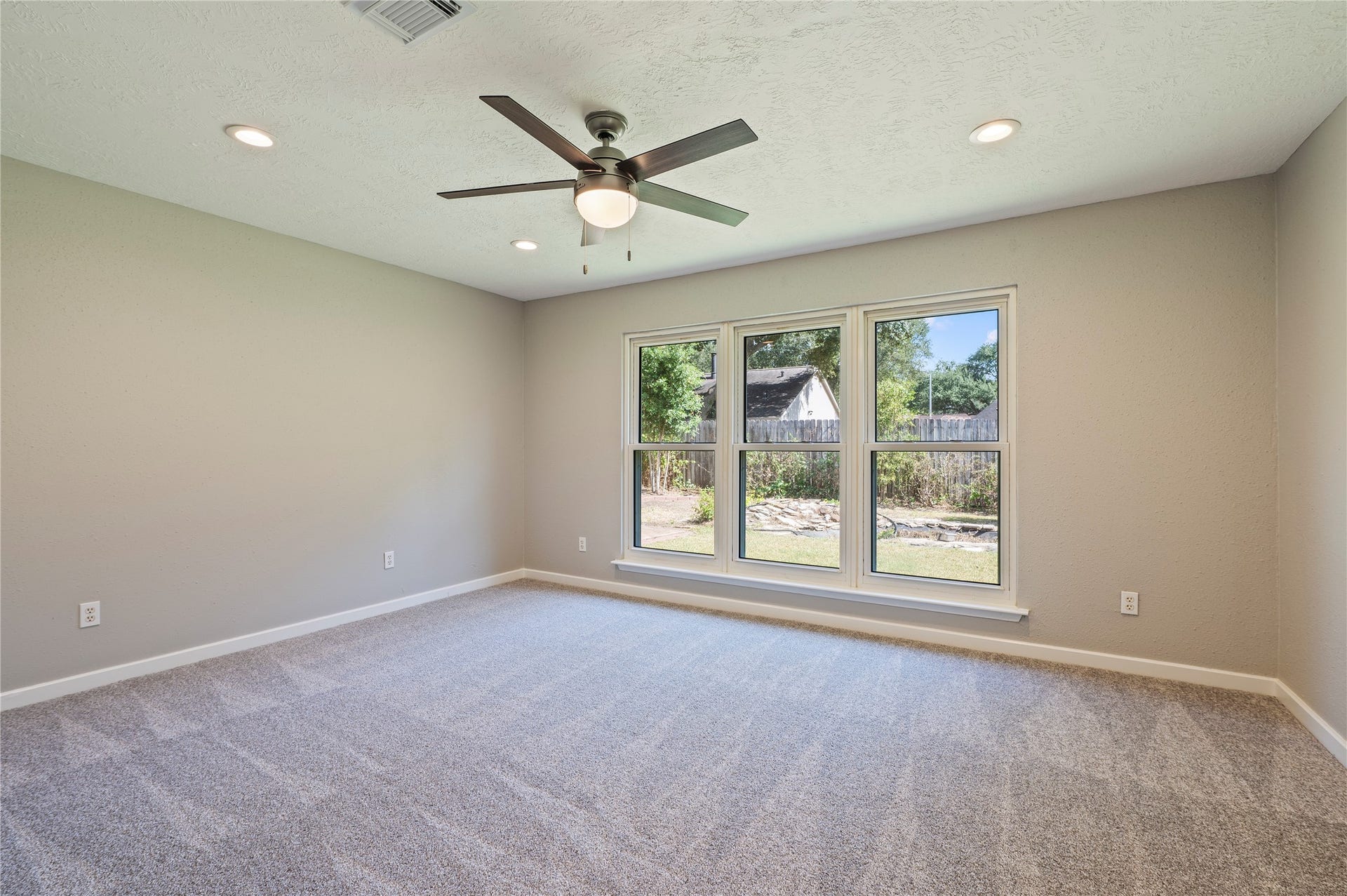 312 Thistlewood Court, League City, TX 77573 312 Thistlewood Court, League City, TX 77573