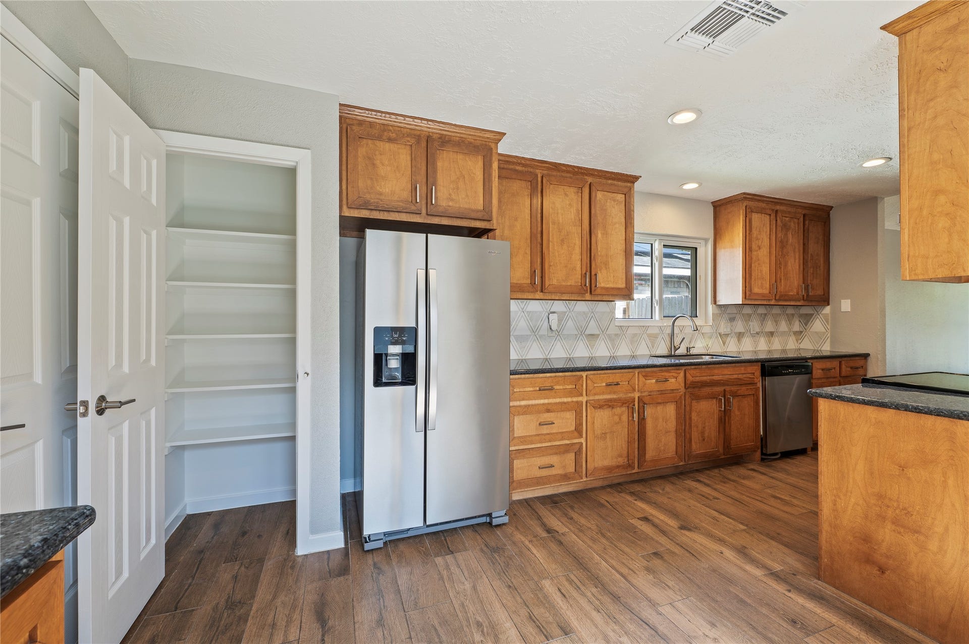 312 Thistlewood Court, League City, TX 77573 312 Thistlewood Court, League City, TX 77573
