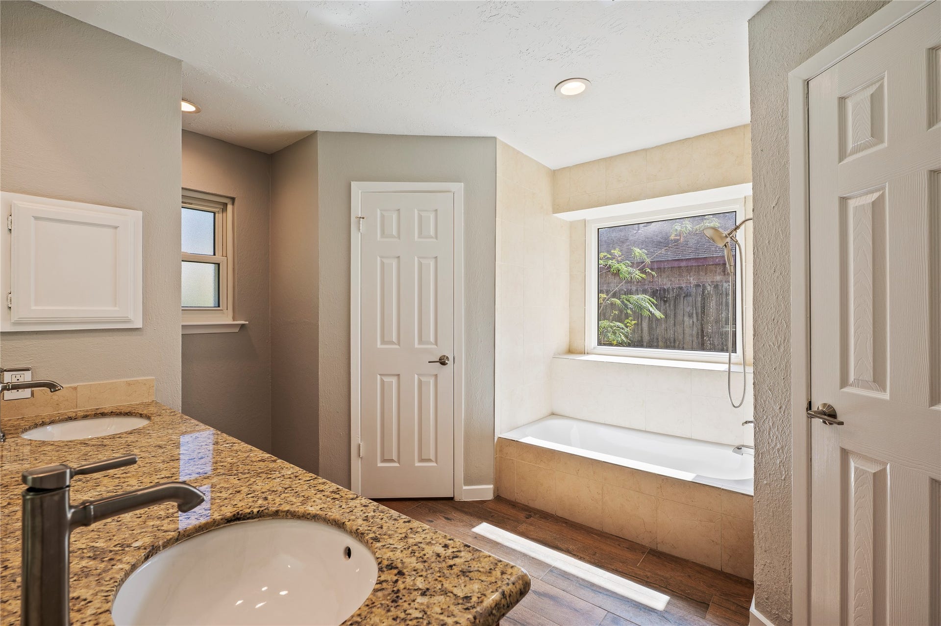 312 Thistlewood Court, League City, TX 77573 312 Thistlewood Court, League City, TX 77573