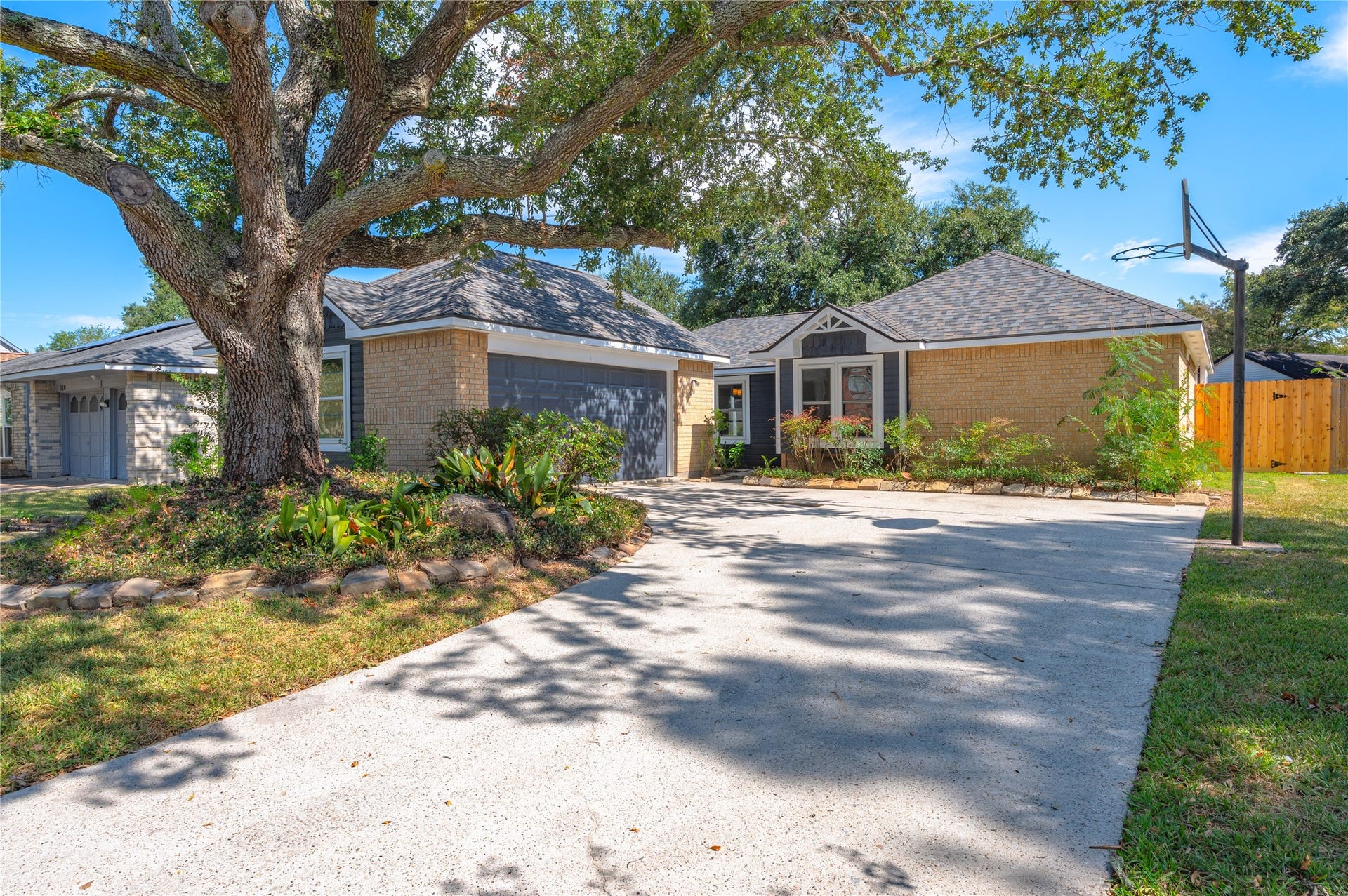 312 Thistlewood Court, League City, TX 77573 312 Thistlewood Court, League City, TX 77573