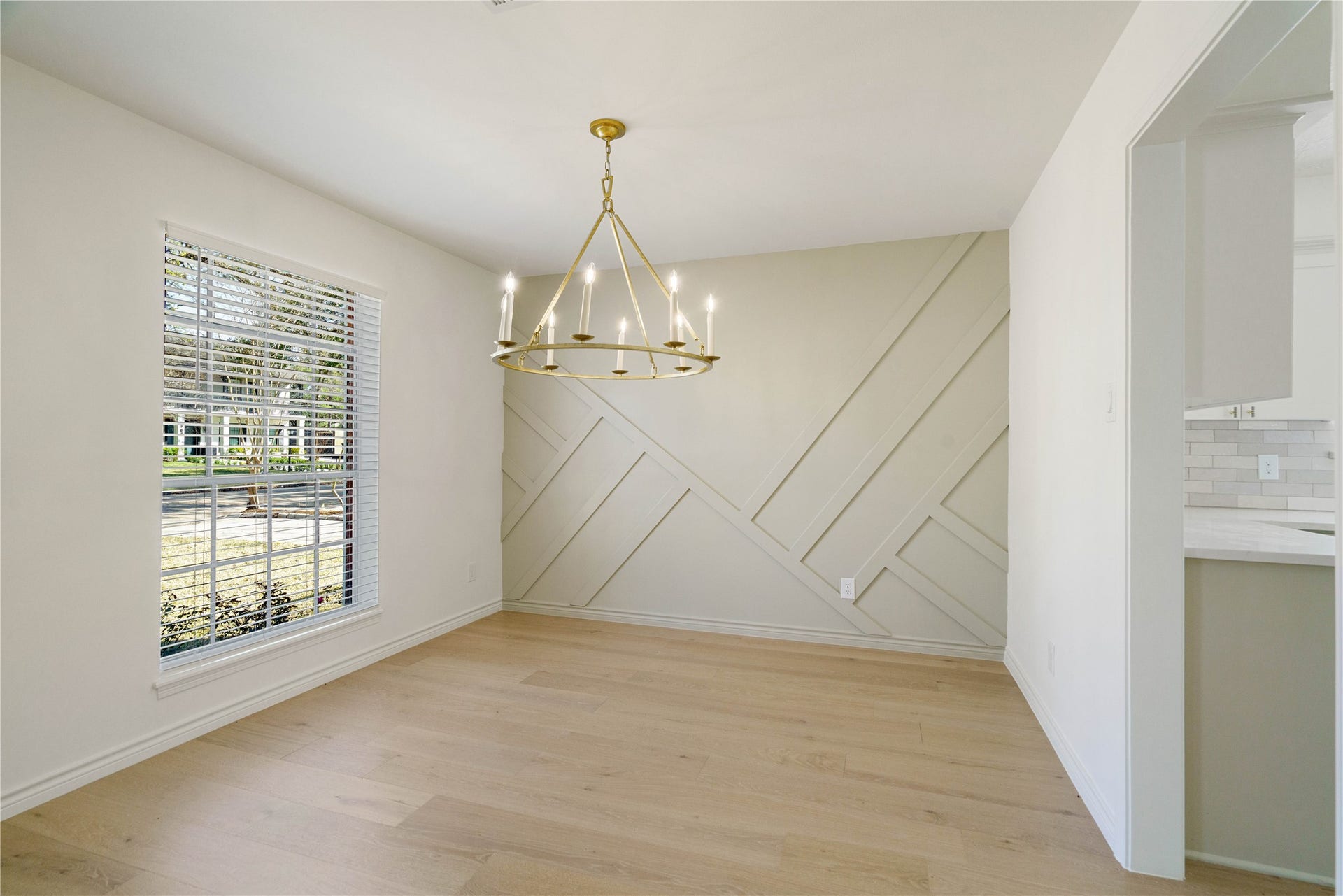 5707 Ash Oak Drive, Houston, TX 77091