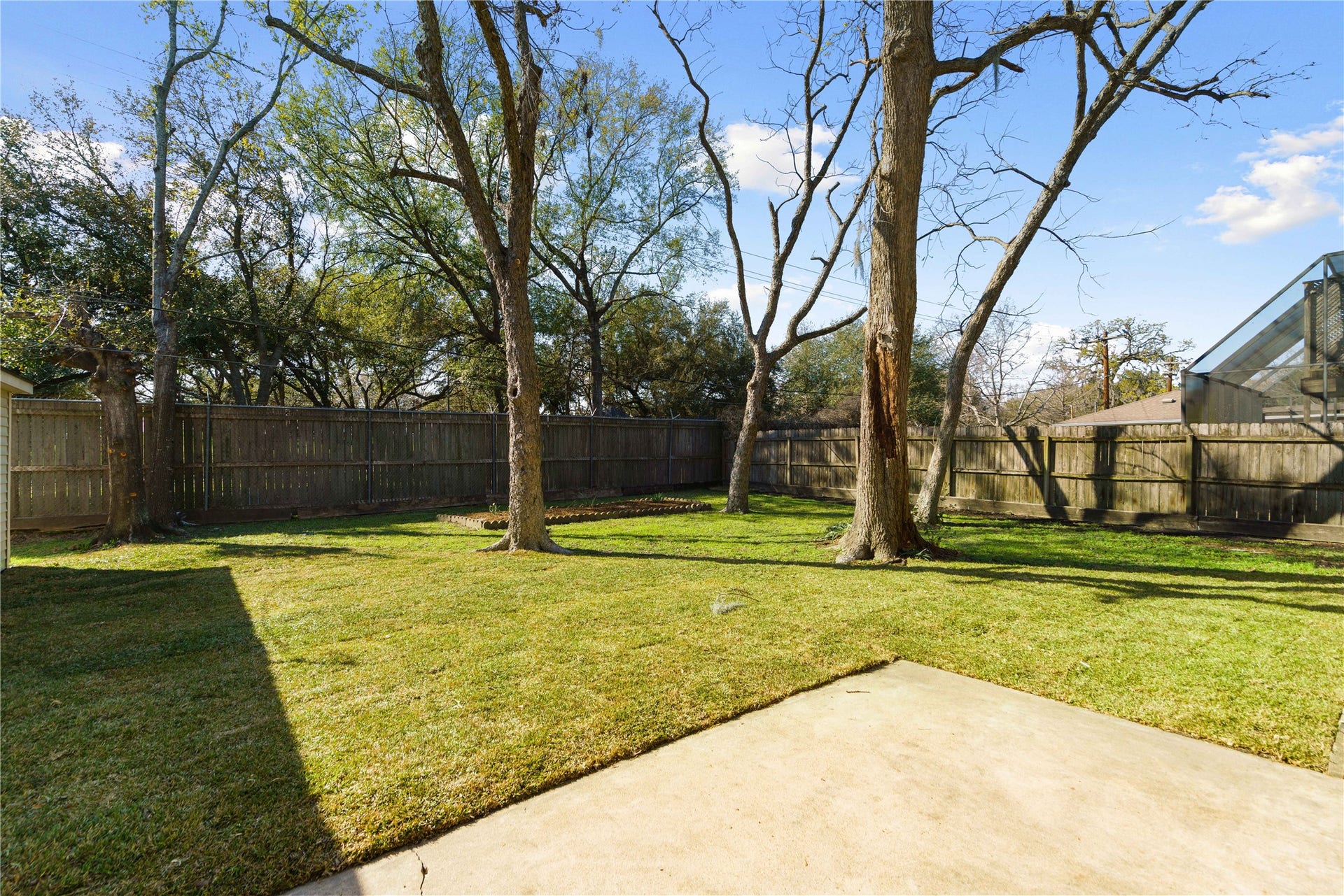 5707 Ash Oak Drive, Houston, TX 77091