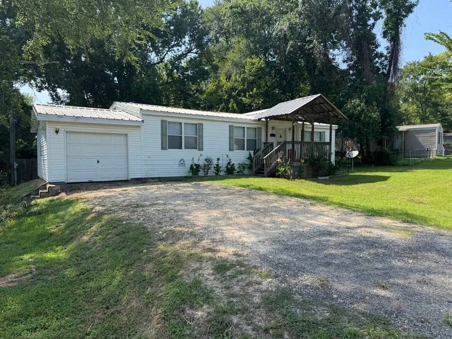 Property photo for 15203 Paradise Cove Drive, Willis, TX