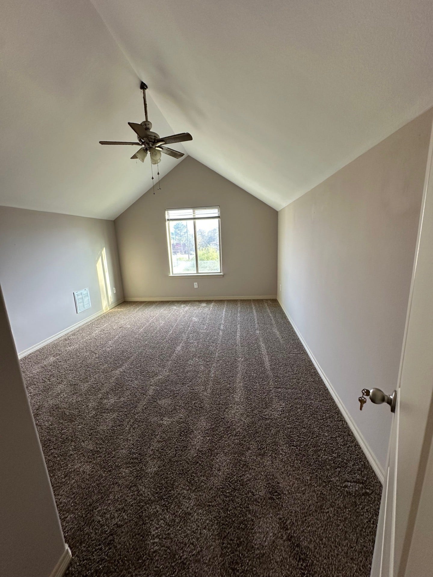 209 6th Street, Dobbin, TX 77333