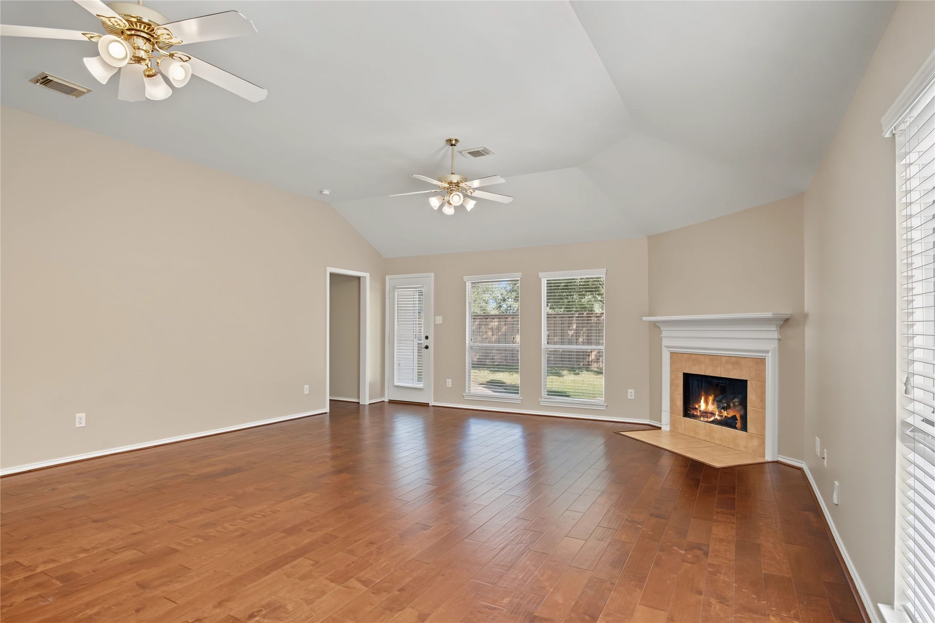 15355 Ochre Leaf Trail, Cypress, TX 77433