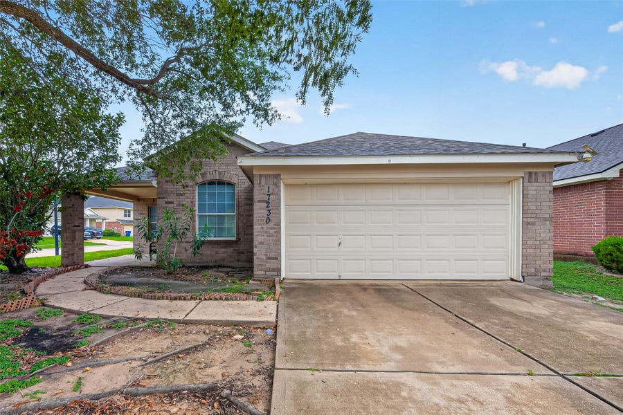 Property photo for 17230 Hollow Sands Court, Houston, TX