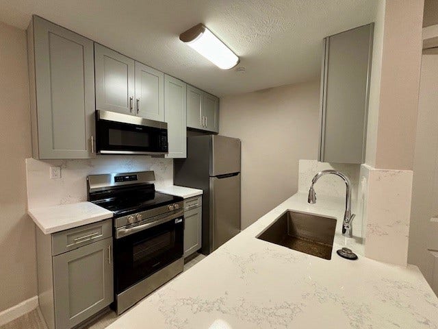Property photo for 2201 Fountain View Drive, #25, Houston, TX