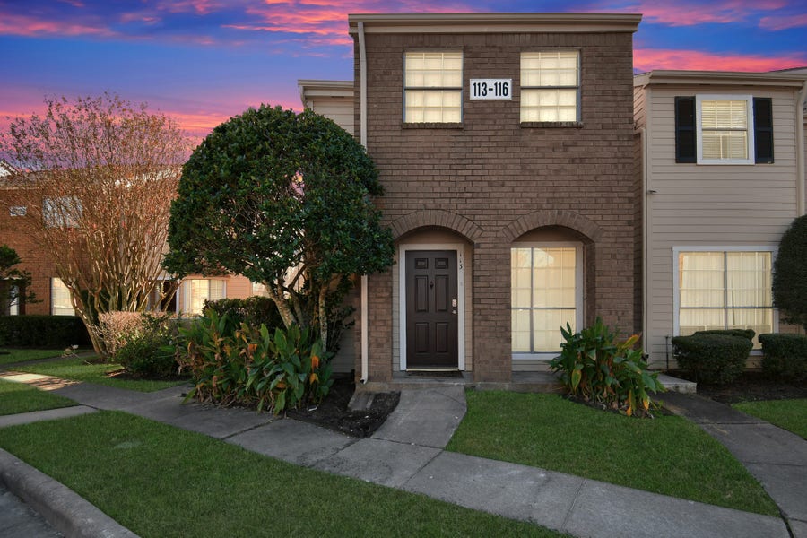 Property photo for 2002 Gentryside Drive, #113, Houston, TX
