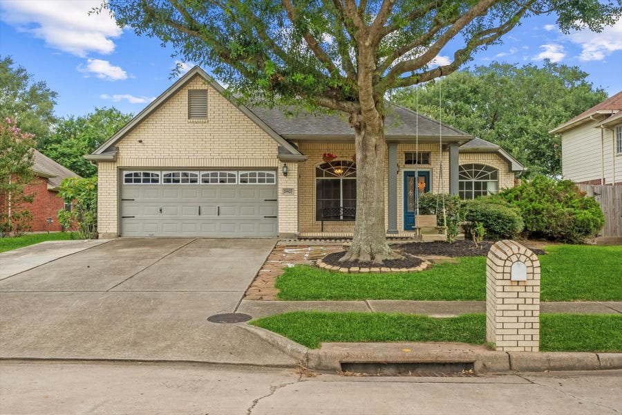 Property photo for 29823 Spring Terrace Drive, Spring, TX
