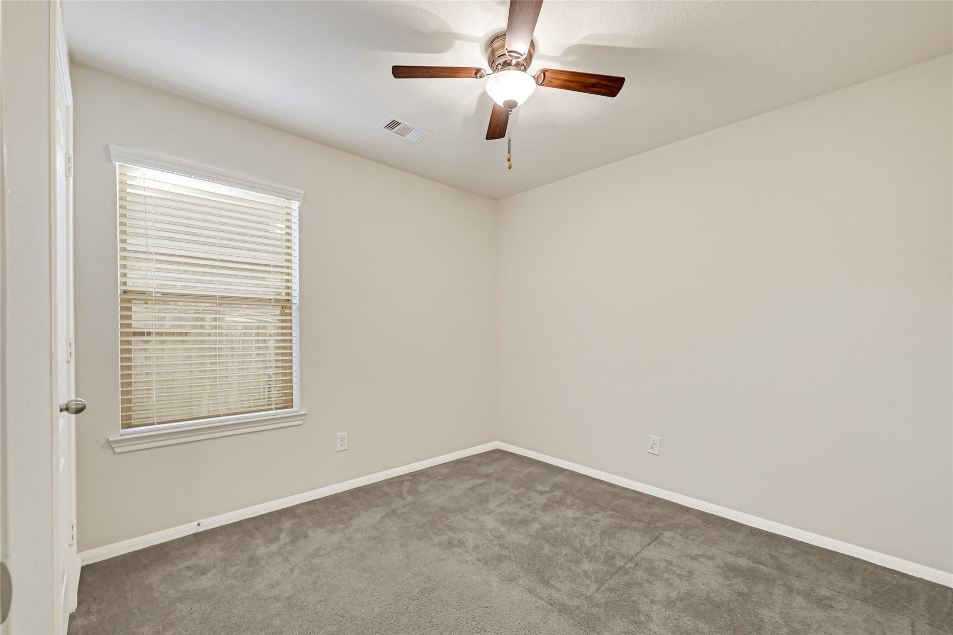 379 Henry Street, Alvin, TX 77511