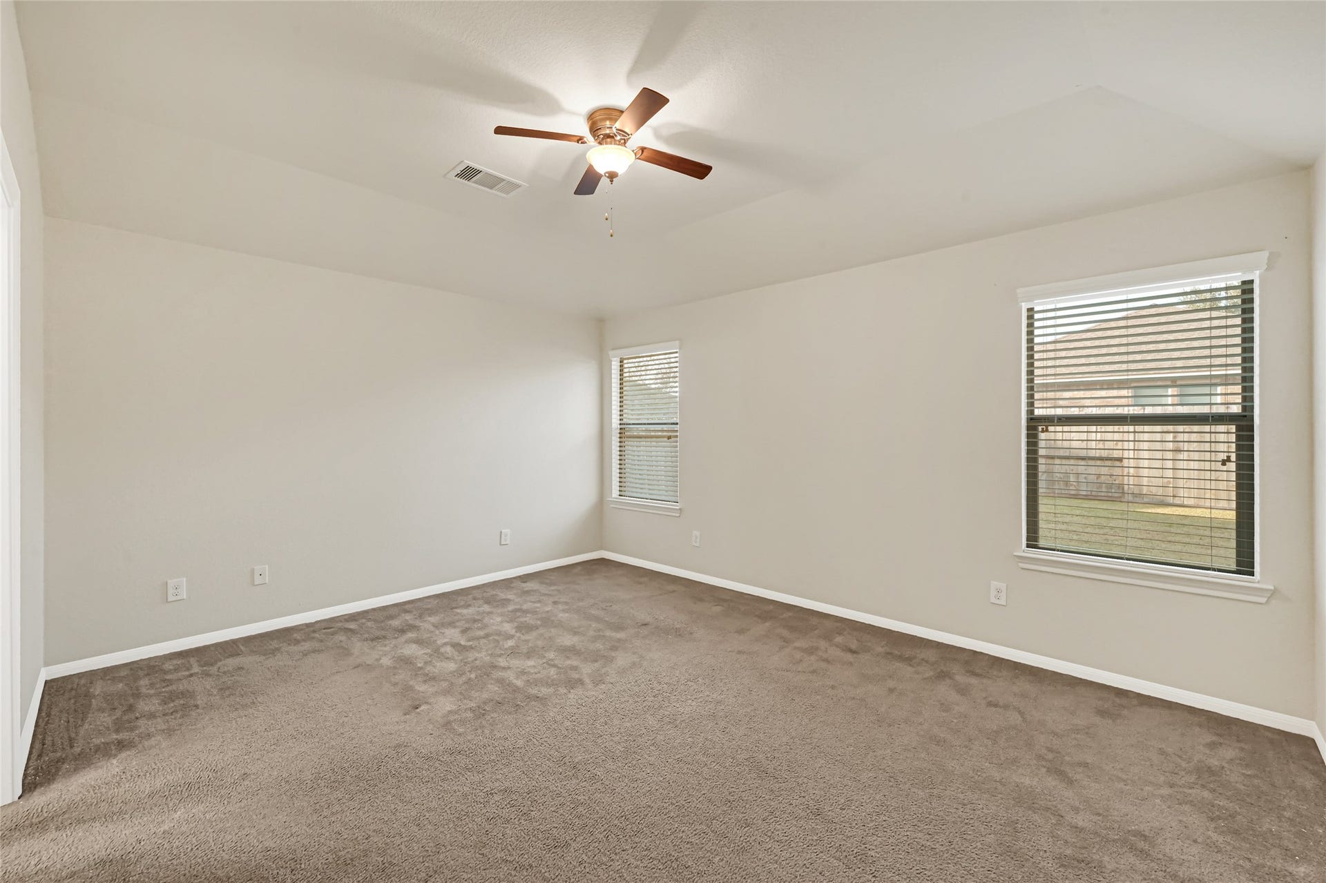 379 Henry Street, Alvin, TX 77511