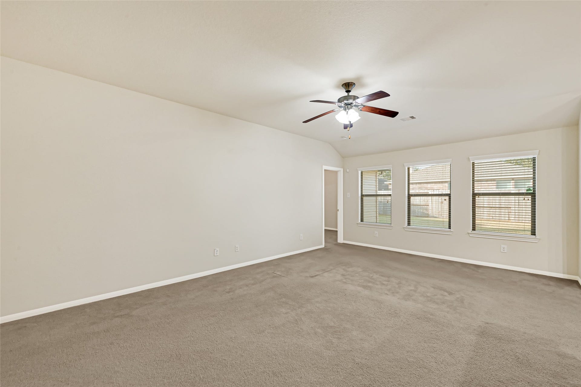 379 Henry Street, Alvin, TX 77511
