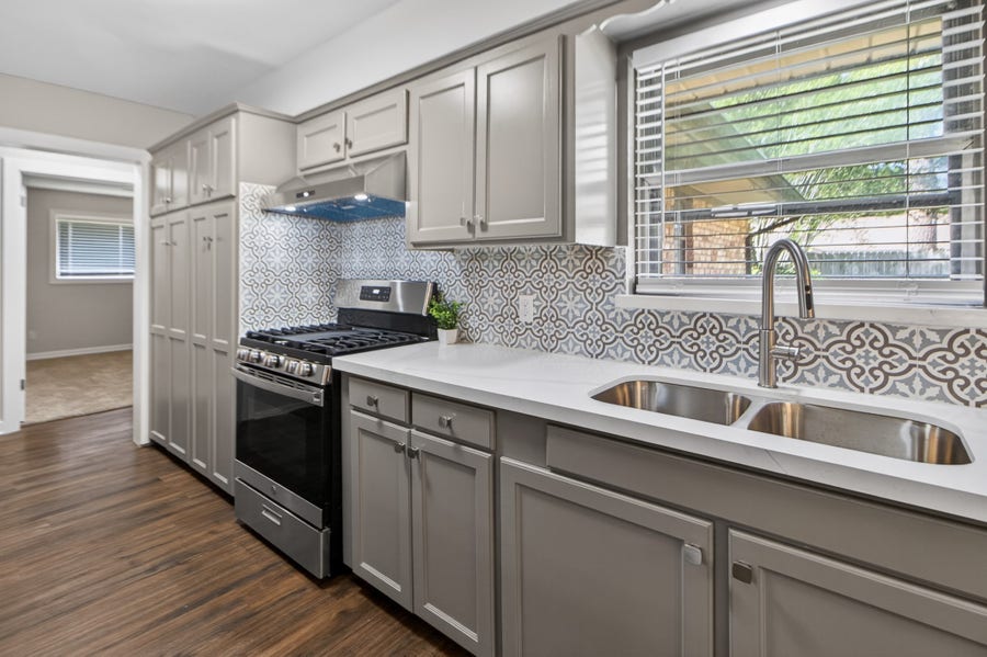 Property photo for 2027 Ottawa Lane, Houston, TX