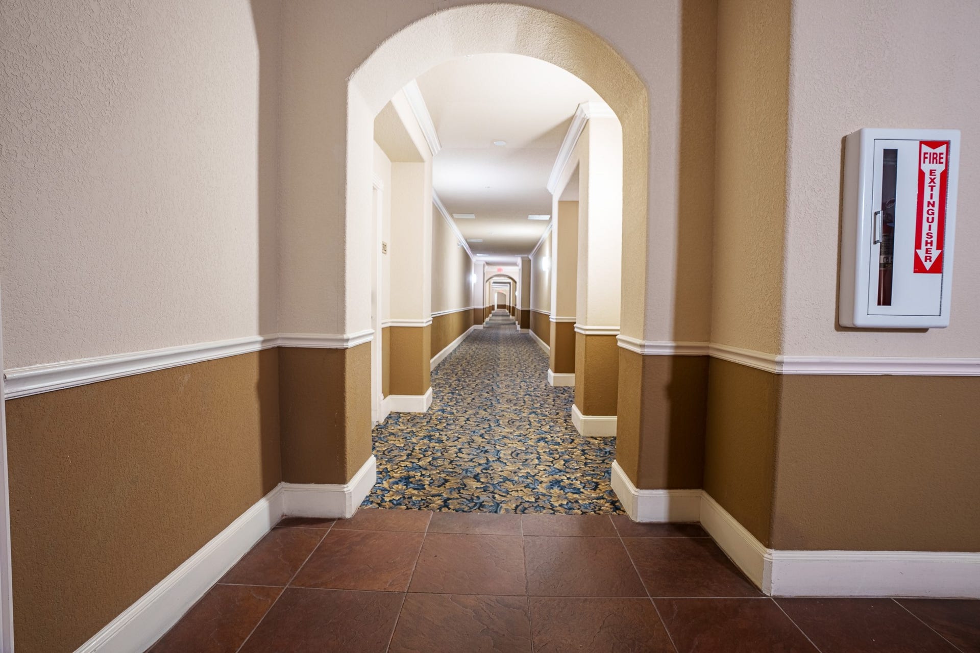 1711 Old Spanish Trail, #312, Houston, TX 77054 hallway