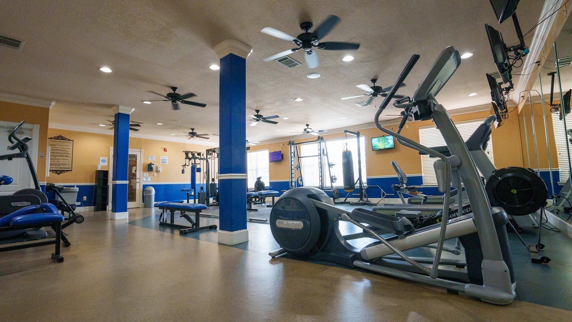 1711 Old Spanish Trail, #312, Houston, TX 77054 gym