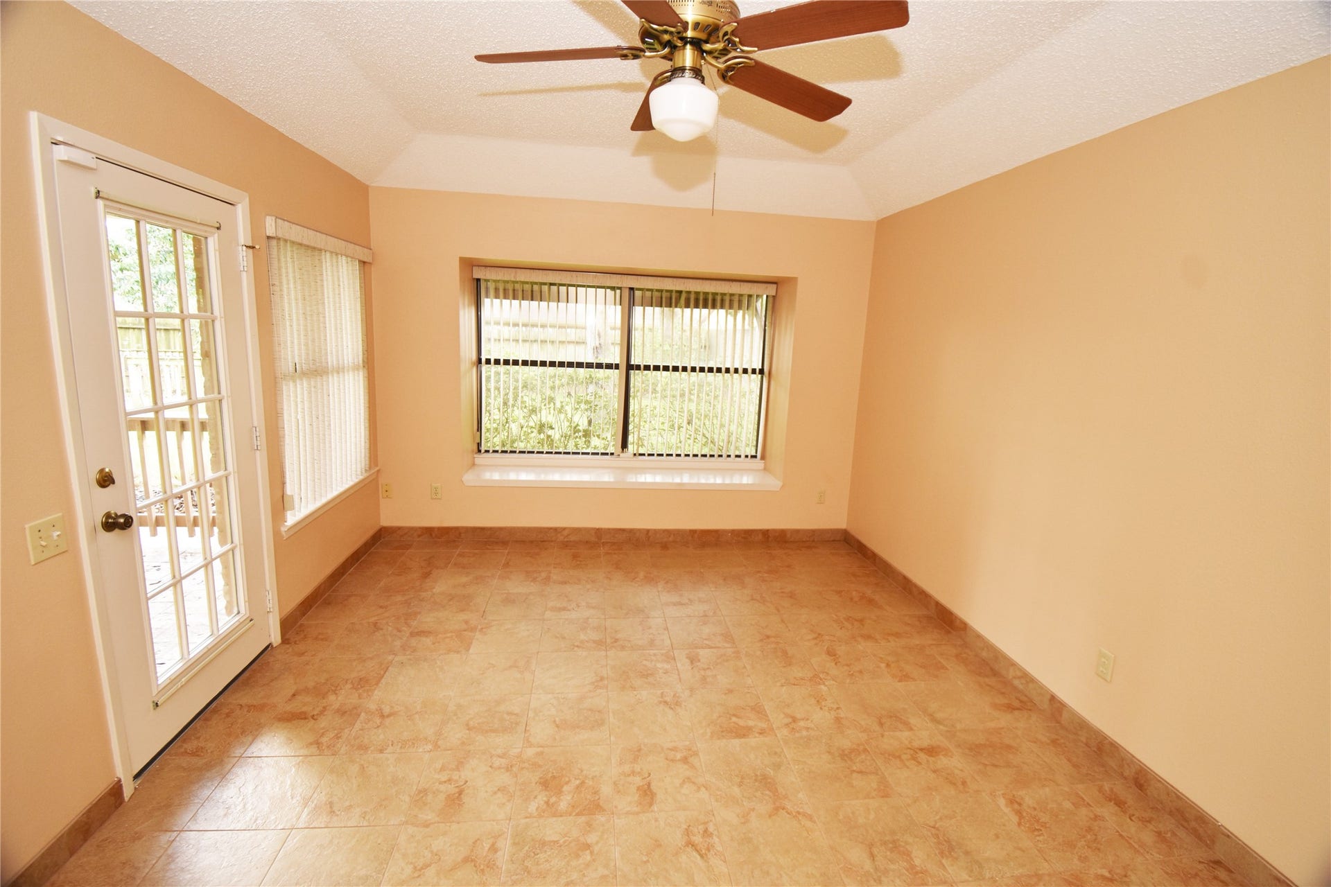 3034 The Highlands Drive, Sugar Land, TX 77478