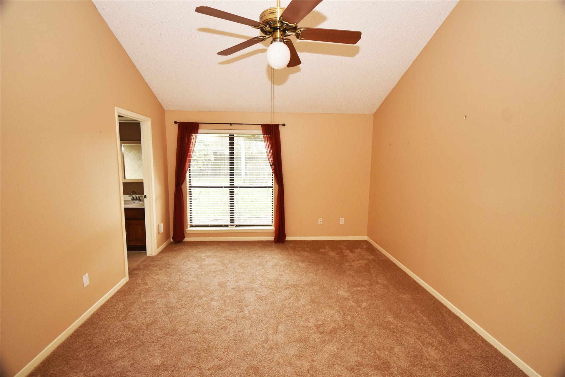 3034 The Highlands Drive, Sugar Land, TX 77478