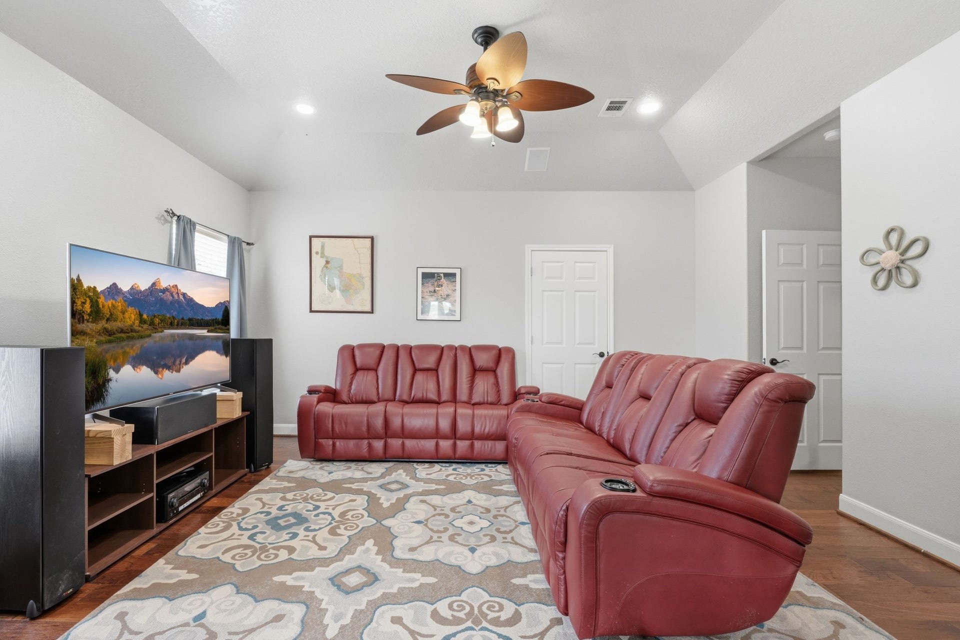 17811 S Blue Heron Circle, Montgomery, TX 77316 Media Room Could Easily be a 2nd Primary.