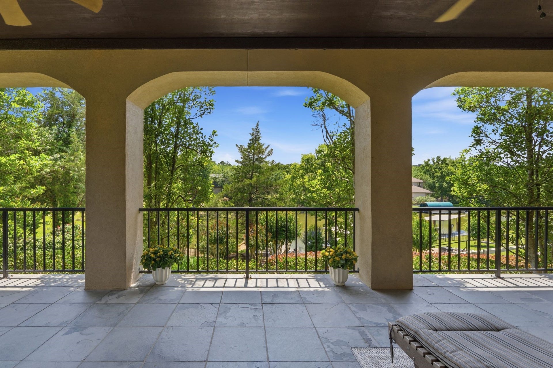 17811 S Blue Heron Circle, Montgomery, TX 77316 Covered Back Patio Extends the Length of the House. Scenic Views All Year Long!