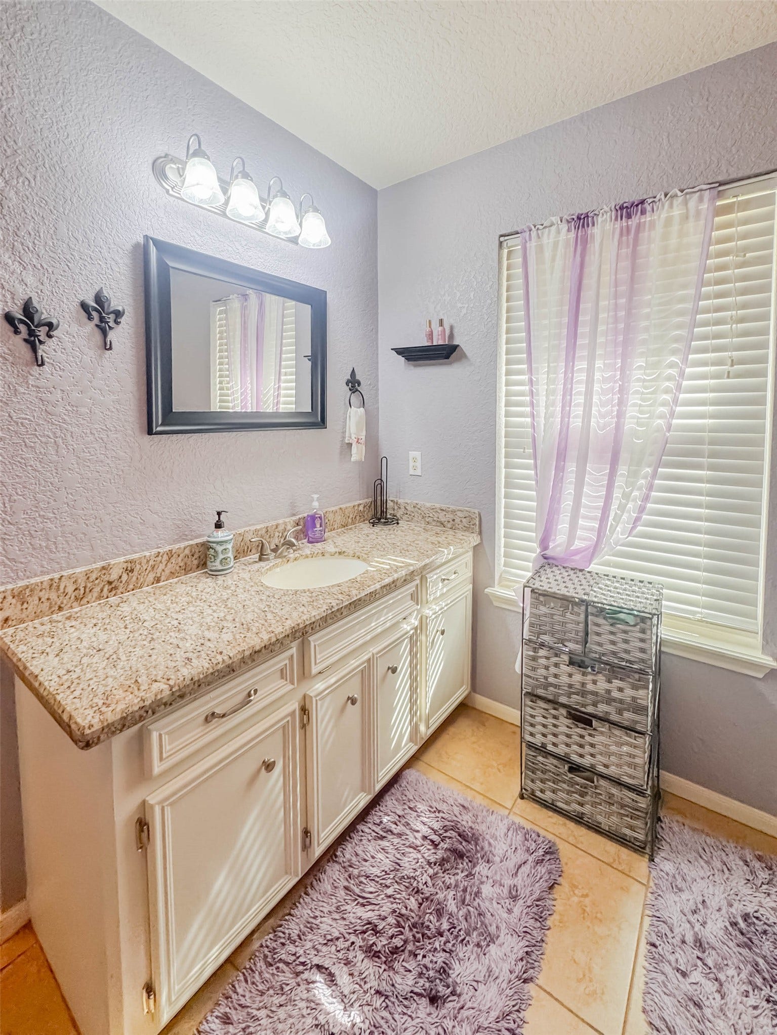 55 Zinnia Court, Lake Jackson, TX 77566 55 Zinnia Court, Lake Jackson, TX 77566