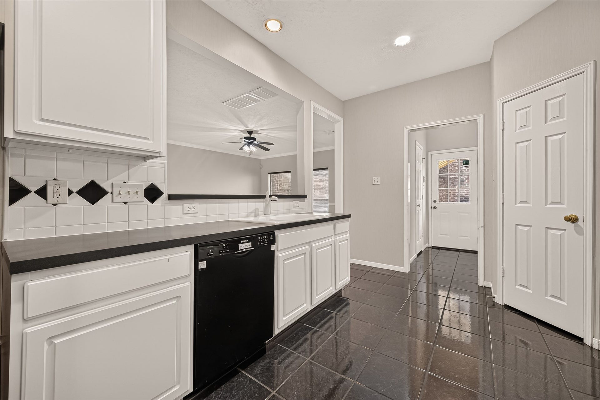 823 Hannock Glen Lane, Spring, TX 77373 823 Hannock Glen Lane, Spring, TX 77373